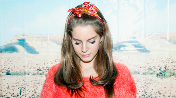 LANA DEL REY ::: These boots are made for running