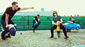 ARCTIC MONKEYS ::: Sueur et tranquillisants