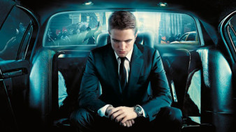 COSMOPOLIS ::: Le chaos expliqu&eacute; aux jeunes filles