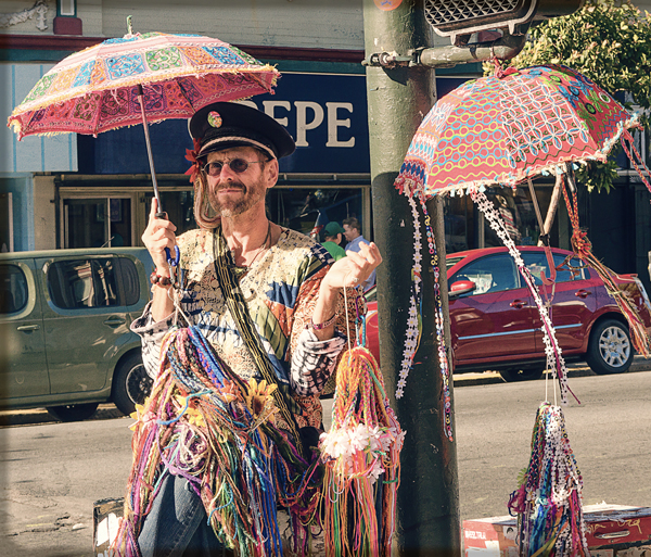 Hippie-salesman-in-Haight-Ashbury