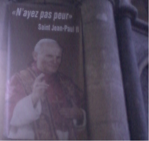 Le mot de la fin pour Jean-Paul II : "N'ayez pas peur", © Alcatel 98
